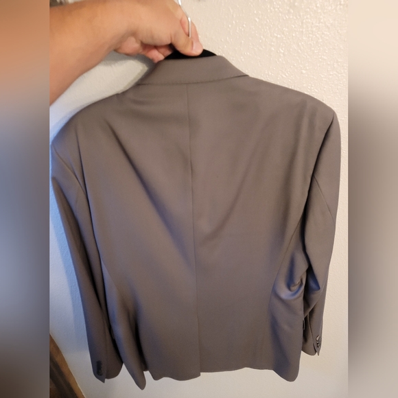 Hugo Boss Suit - Picture 5 of 8